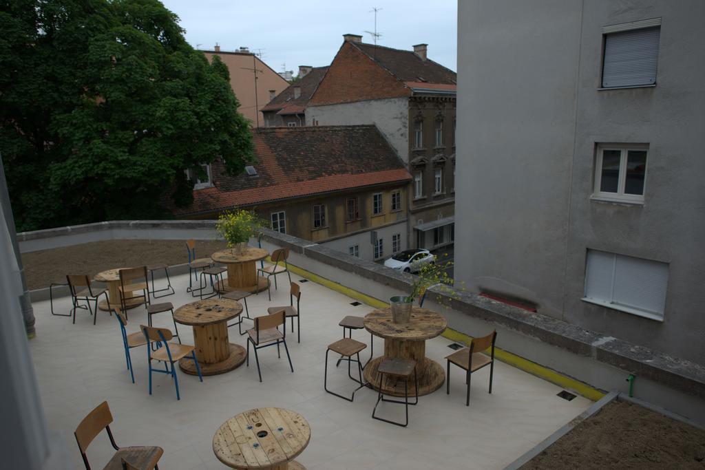 Lobagola B&B Zagreb Buitenkant foto